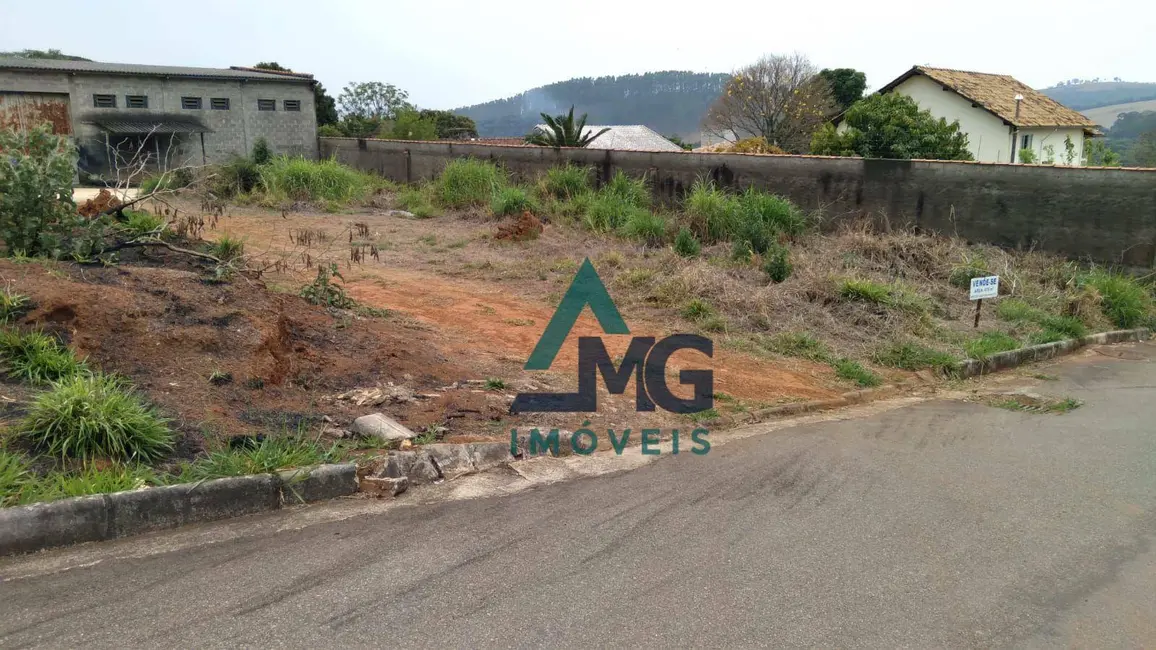 Foto 1 de Terreno / Lote à venda, 675m2 em Tres Coracoes - MG