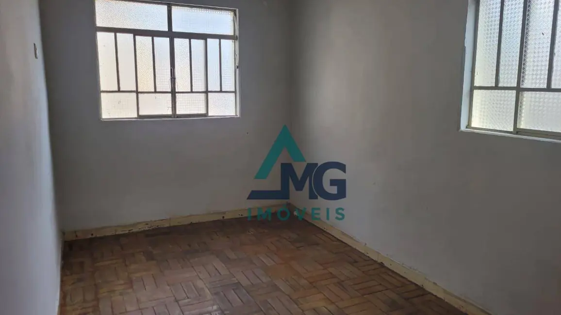 Foto 3 de Casa com 3 quartos à venda, 200m2 em Tres Coracoes - MG