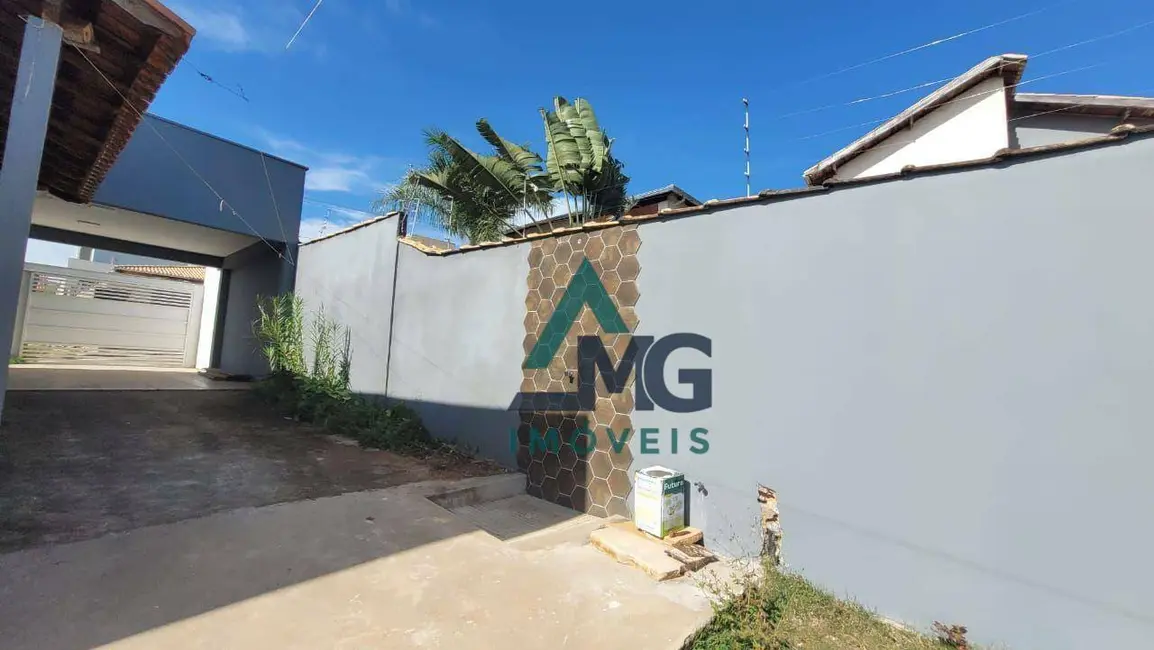 Casa com 4 quartos à venda em Tres Coracoes - MG - imagem 4 Foto 4 de Casa com 4 quartos à venda em Tres Coracoes - MG