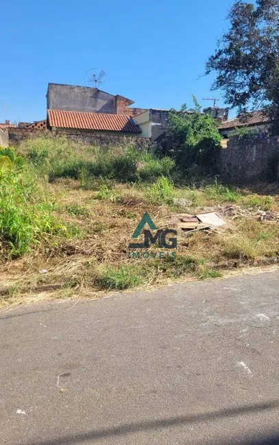 Foto 3 de Terreno / Lote à venda, 200m2 em Tres Coracoes - MG