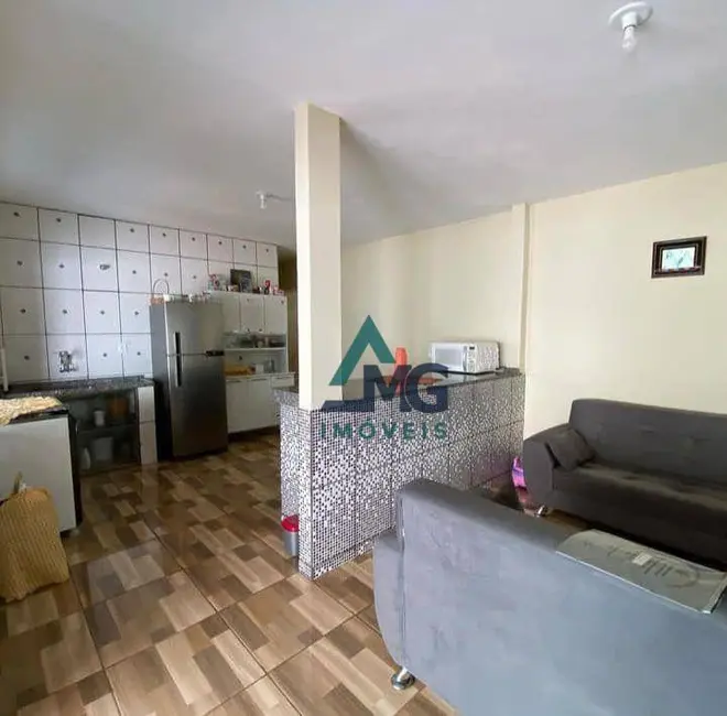 Foto 2 de Casa com 3 quartos à venda, 200m2 em Tres Coracoes - MG