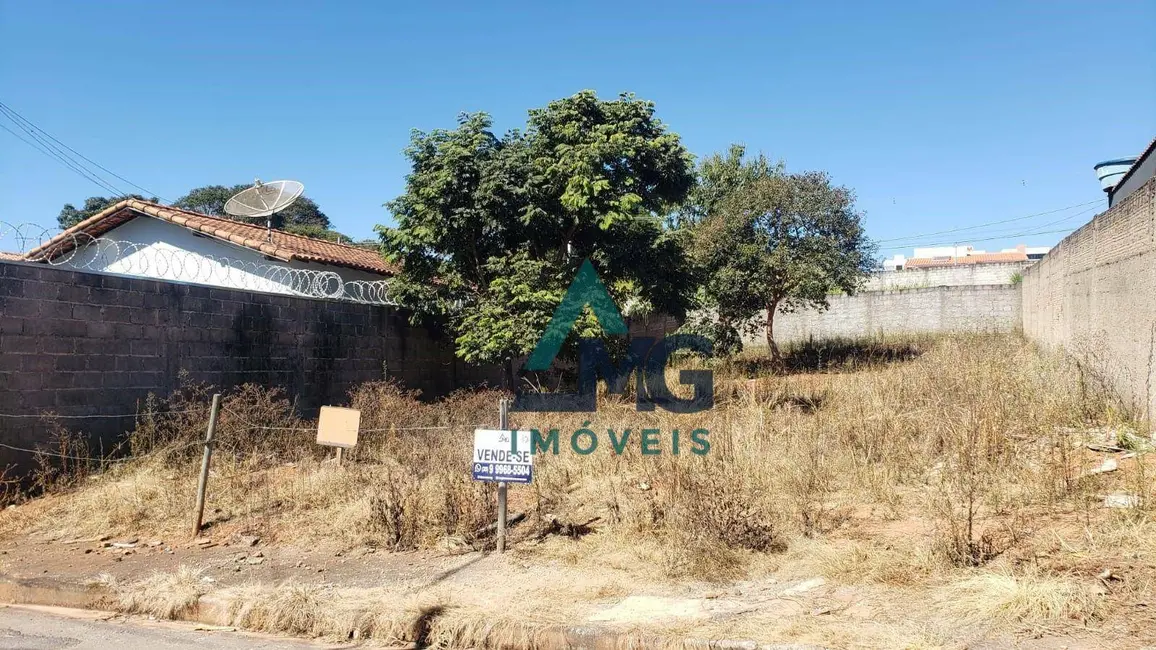 Foto 4 de Terreno / Lote à venda, 360m2 em Tres Coracoes - MG