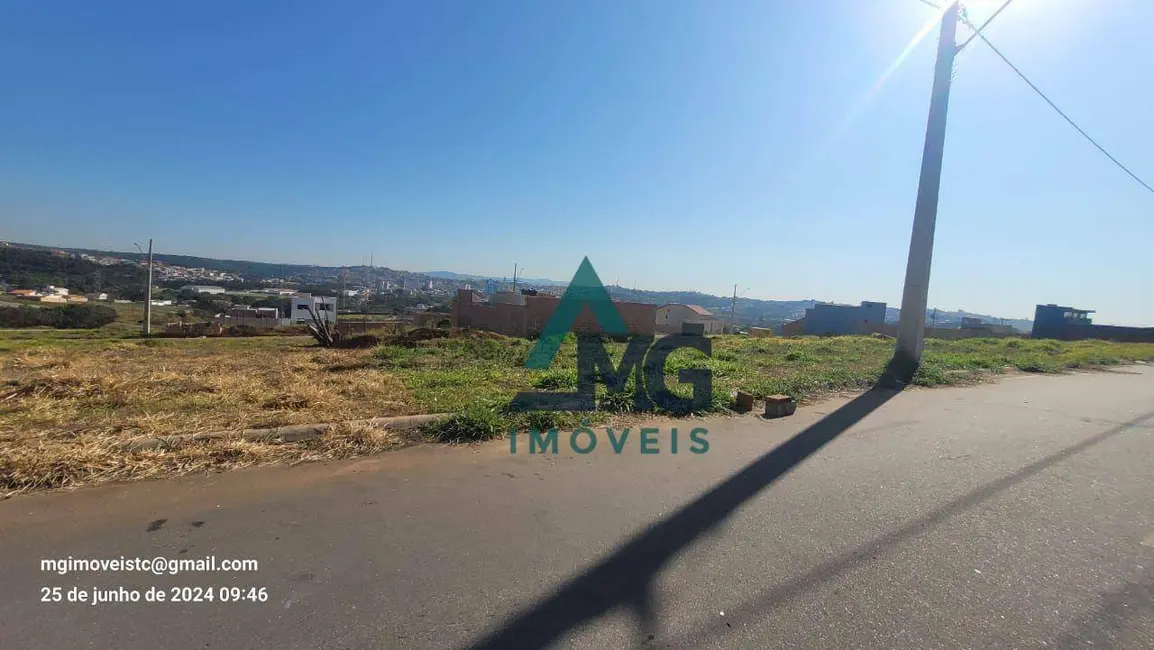 Foto 4 de Terreno / Lote à venda, 200m2 em Tres Coracoes - MG