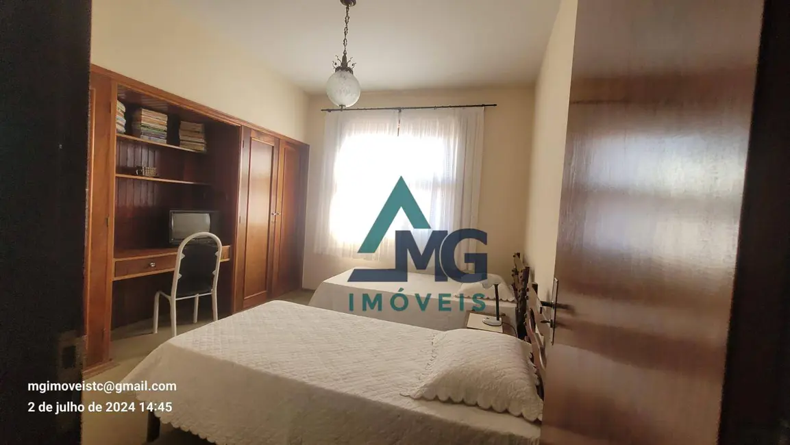 Foto 5 de Casa com 3 quartos à venda, 740m2 em Tres Coracoes - MG