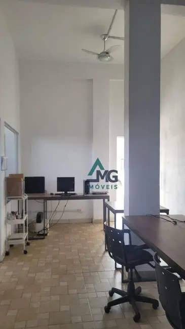 Armazém / Galpão à venda e para alugar, 436m2 em Tres Coracoes - MG - imagem 5 Foto 5 de Armazém / Galpão à venda e para alugar, 436m2 em Tres Coracoes - MG