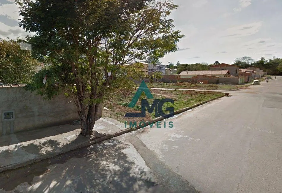 Foto 1 de Terreno / Lote à venda, 460m2 em Tres Coracoes - MG