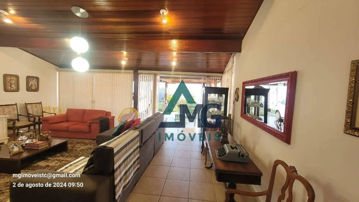 Casa com 3 quartos à venda, 300m2 em Tres Coracoes - MG - imagem 4 Foto 4 de Casa com 3 quartos à venda, 300m2 em Tres Coracoes - MG