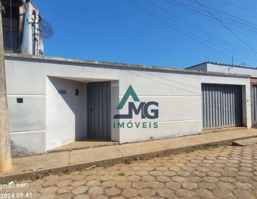 Foto 1 de Casa com 3 quartos à venda, 300m2 em Tres Coracoes - MG