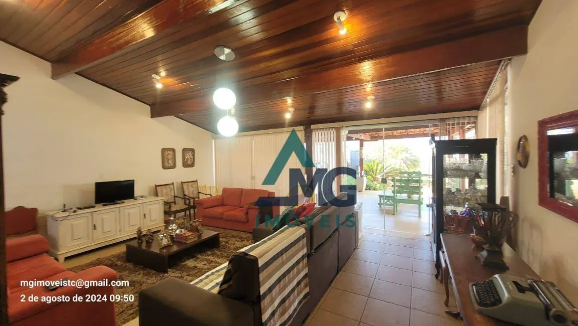 Casa com 3 quartos à venda, 300m2 em Tres Coracoes - MG - imagem 5 Foto 5 de Casa com 3 quartos à venda, 300m2 em Tres Coracoes - MG