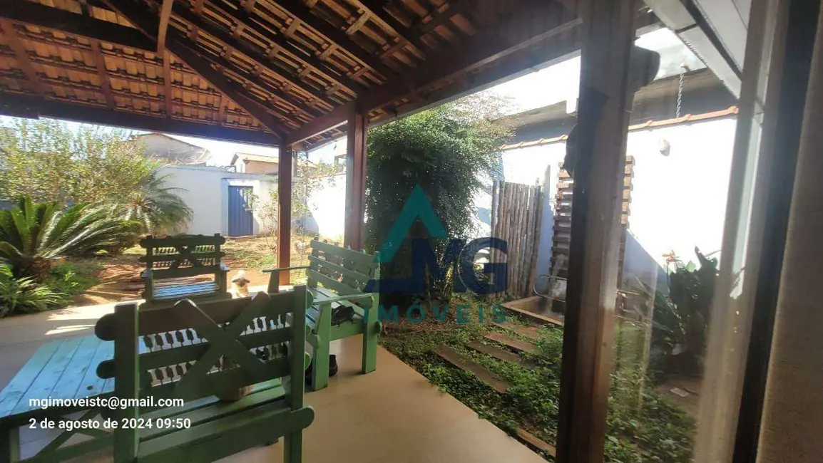 Casa com 3 quartos à venda, 300m2 em Tres Coracoes - MG - imagem 3 Foto 3 de Casa com 3 quartos à venda, 300m2 em Tres Coracoes - MG