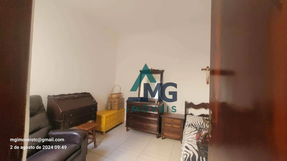 Casa com 3 quartos à venda, 300m2 em Tres Coracoes - MG - imagem 9 Foto 9 de Casa com 3 quartos à venda, 300m2 em Tres Coracoes - MG