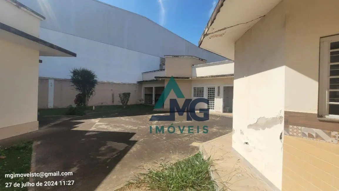 Foto 3 de Casa com 3 quartos à venda em Tres Coracoes - MG