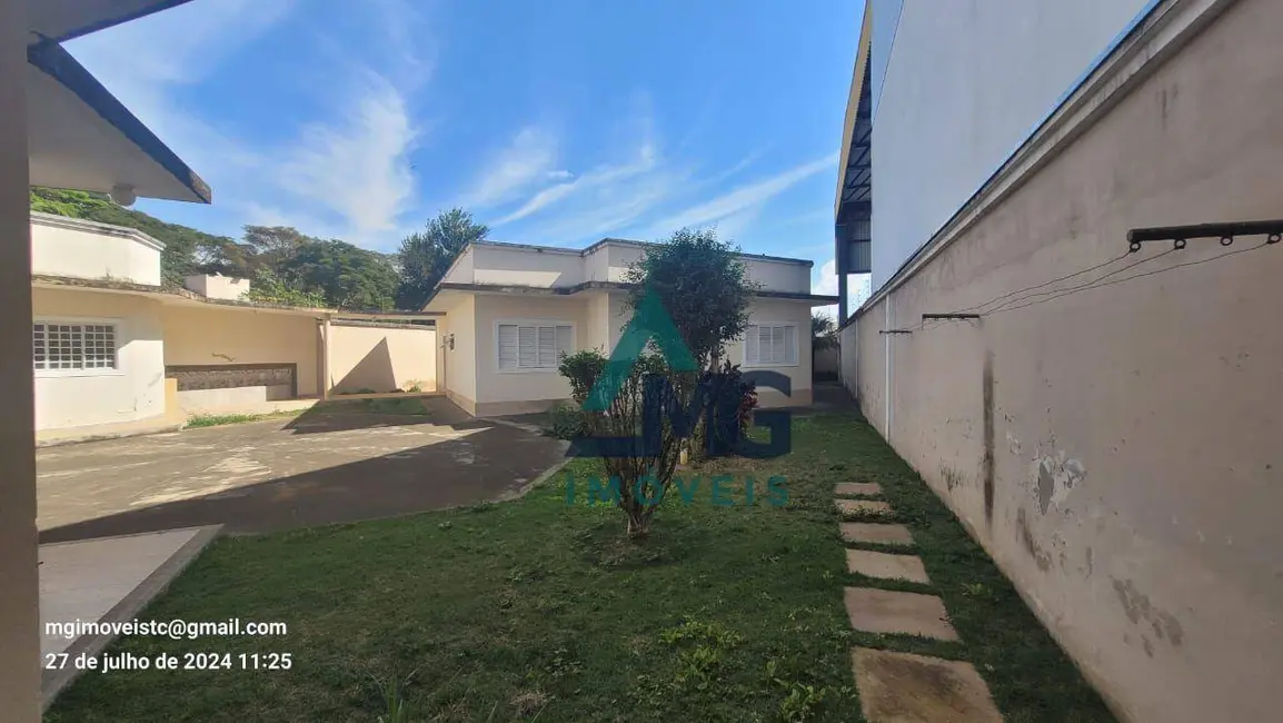 Foto 2 de Casa com 3 quartos à venda em Tres Coracoes - MG