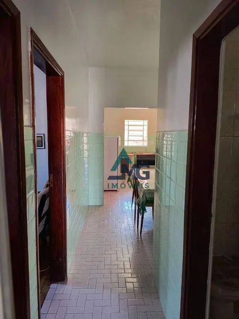 Foto 9 de Casa com 4 quartos à venda em Tres Coracoes - MG