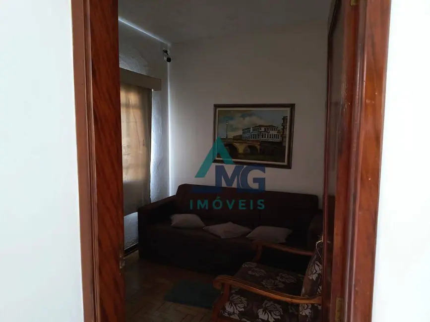 Foto 4 de Casa com 4 quartos à venda em Tres Coracoes - MG