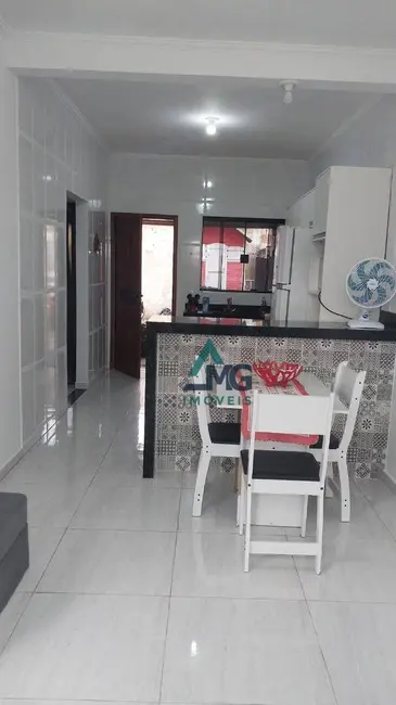 Foto 9 de Casa com 2 quartos à venda, 200m2 em Tres Coracoes - MG