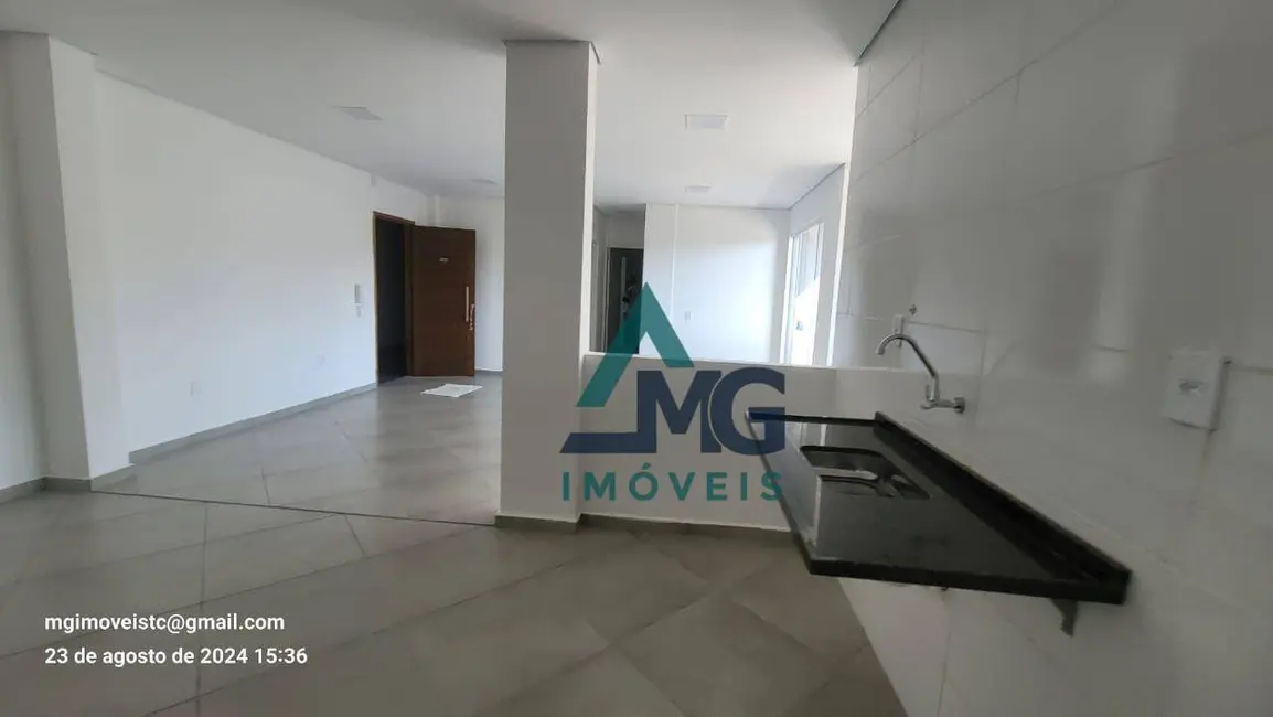 Foto 2 de Apartamento com 2 quartos à venda e para alugar, 89m2 em Tres Coracoes - MG