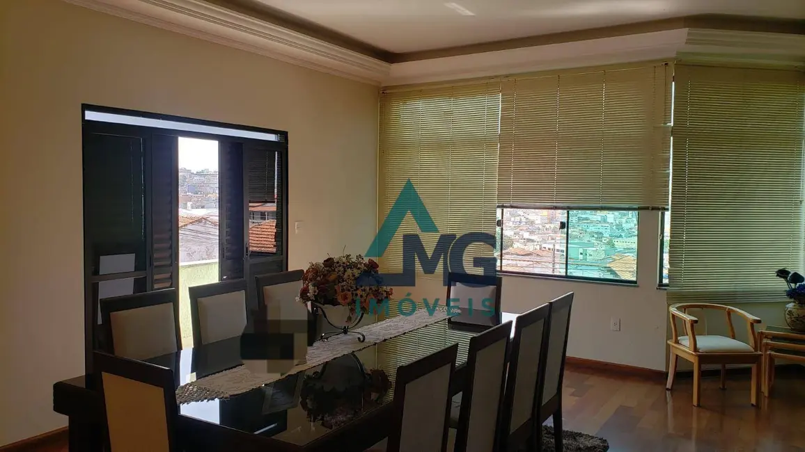 Foto 5 de Casa com 4 quartos à venda, 478m2 em Tres Coracoes - MG