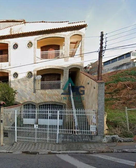 Foto 1 de Casa com 3 quartos à venda, 454m2 em Tres Coracoes - MG