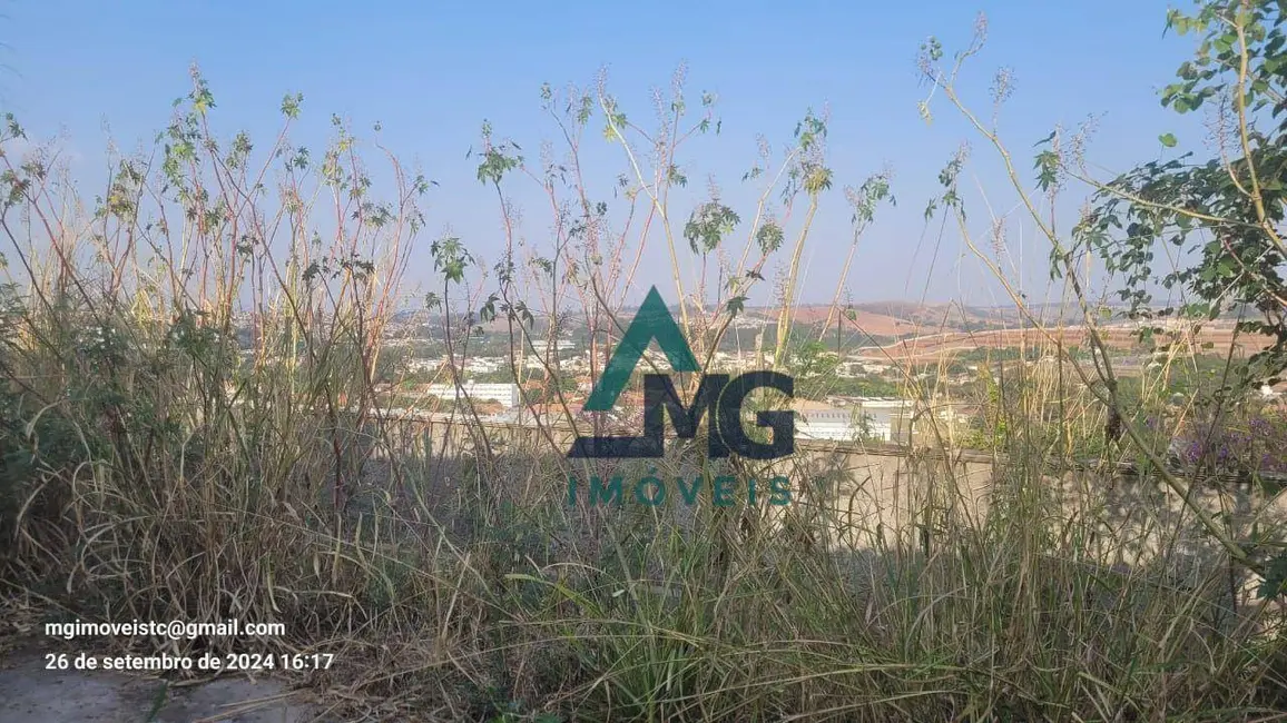 Foto 2 de Casa com 2 quartos à venda em Tres Coracoes - MG