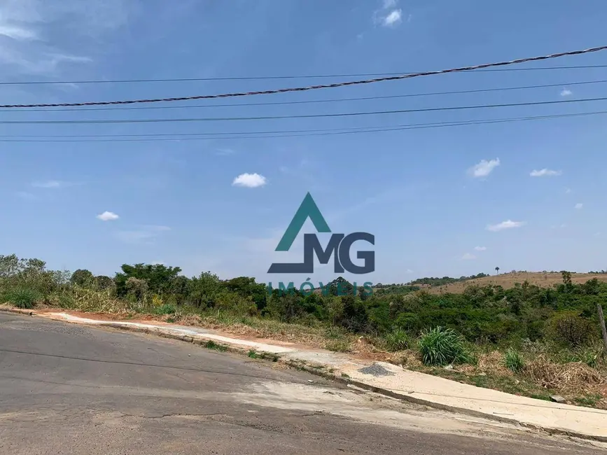 Foto 4 de Terreno / Lote à venda, 390m2 em Tres Coracoes - MG