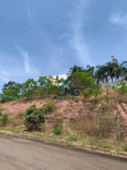 Terreno / Lote à venda, 486m2 em Tres Coracoes - MG - imagem 3 Foto 3 de Terreno / Lote à venda, 486m2 em Tres Coracoes - MG