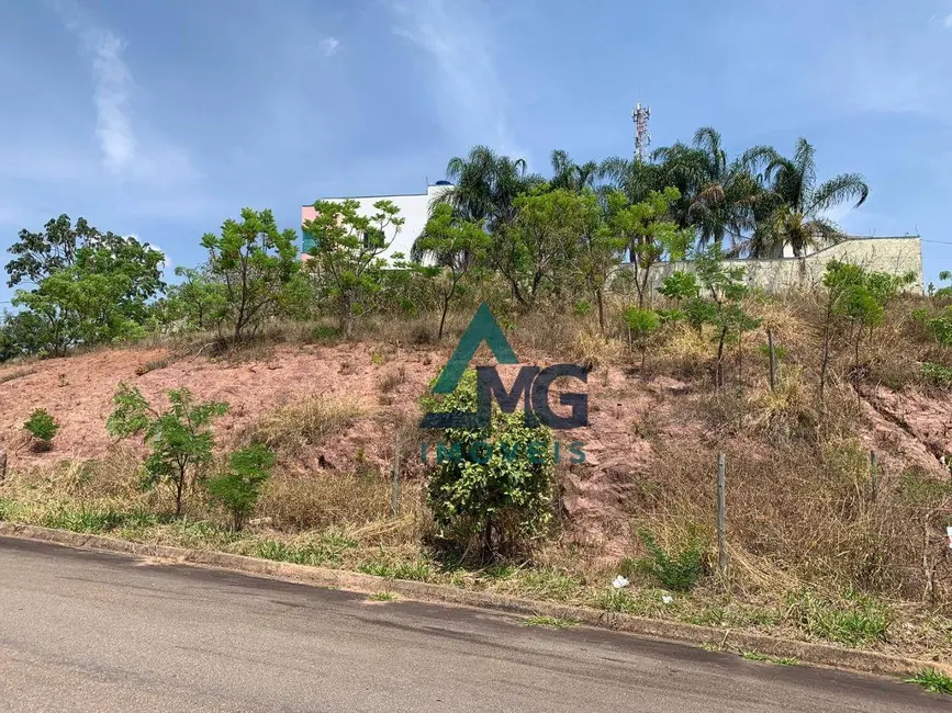 Terreno / Lote à venda, 486m2 em Tres Coracoes - MG - imagem 1 Foto 1 de Terreno / Lote à venda, 486m2 em Tres Coracoes - MG