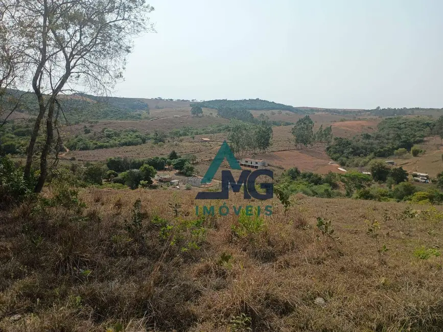Foto 1 de Terreno / Lote à venda, 30000m2 em Sao Thome Das Letras - MG
