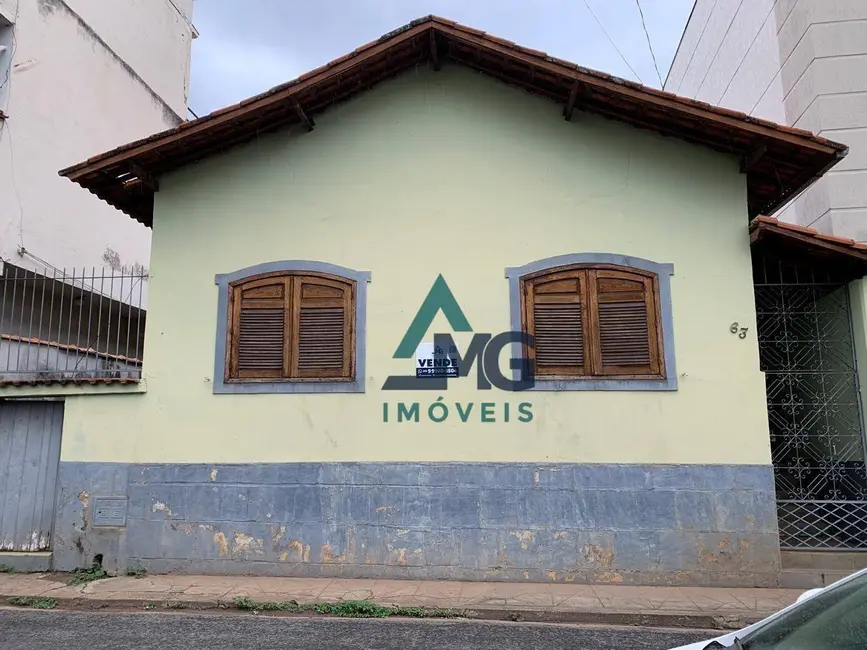 Foto 1 de Casa com 3 quartos à venda em Tres Coracoes - MG