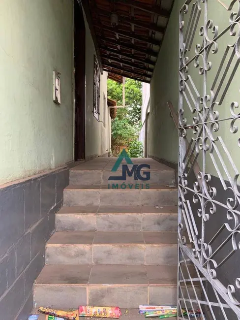 Foto 2 de Casa com 3 quartos à venda em Tres Coracoes - MG