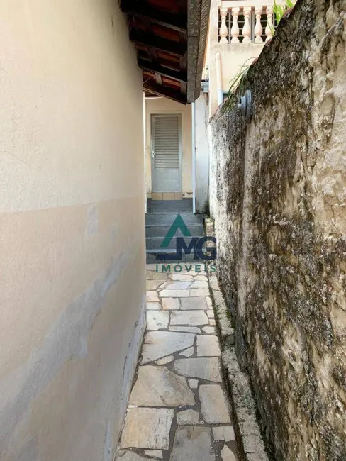 Foto 2 de Casa com 2 quartos à venda, 132m2 em Tres Coracoes - MG