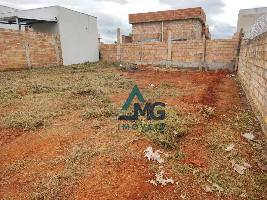 Foto 5 de Terreno / Lote à venda, 300m2 em Tres Coracoes - MG