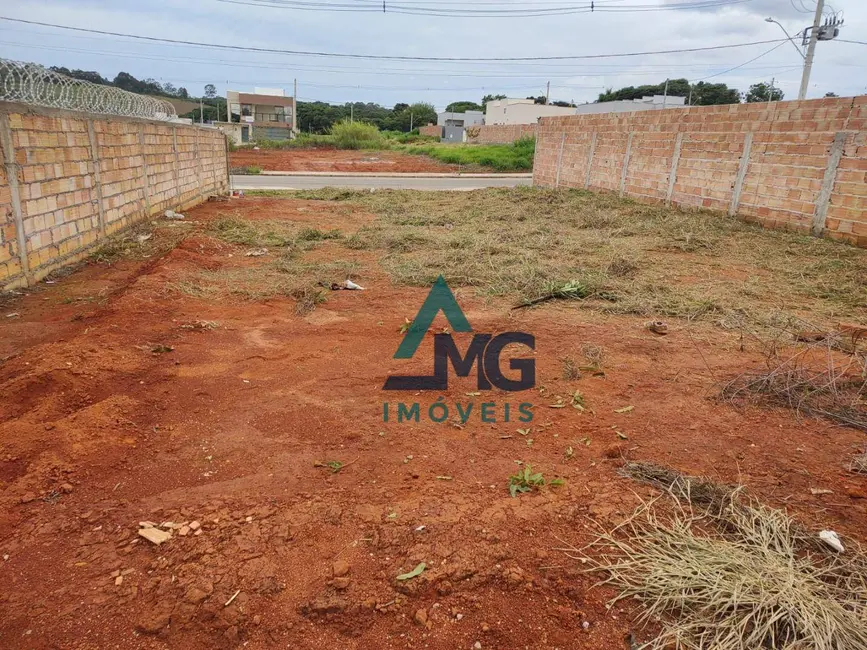 Foto 4 de Terreno / Lote à venda, 300m2 em Tres Coracoes - MG