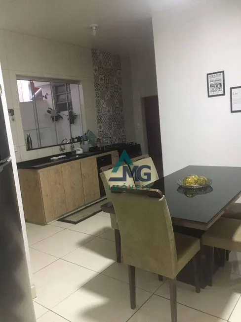 Foto 6 de Casa com 4 quartos à venda em Tres Coracoes - MG