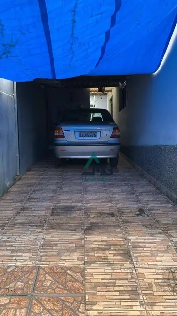 Foto 6 de Casa com 4 quartos à venda em Tres Coracoes - MG