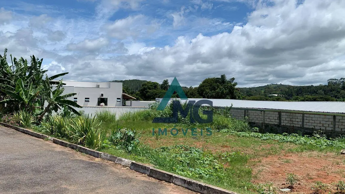 Foto 1 de Terreno / Lote à venda, 434m2 em Tres Coracoes - MG