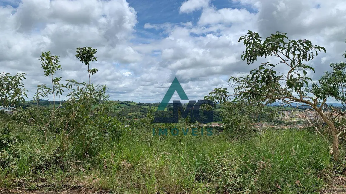 Foto 4 de Terreno / Lote à venda, 450m2 em Tres Coracoes - MG