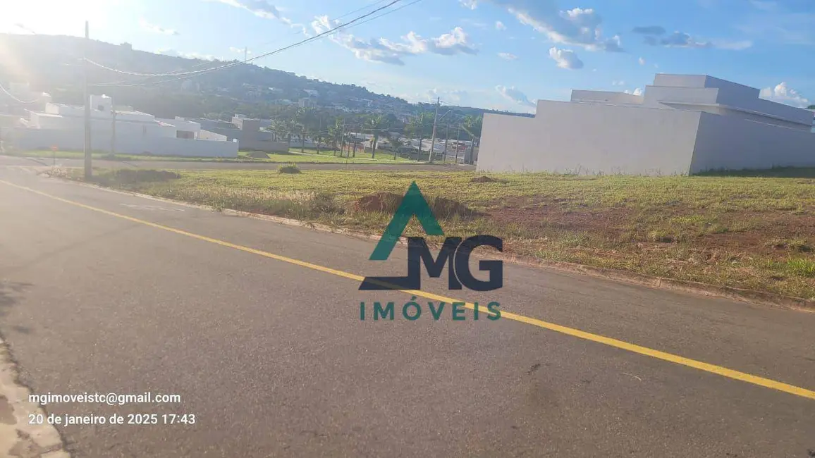 Foto 7 de Terreno / Lote à venda, 600m2 em Tres Coracoes - MG