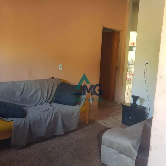 Foto 2 de Casa com 2 quartos à venda em Tres Coracoes - MG