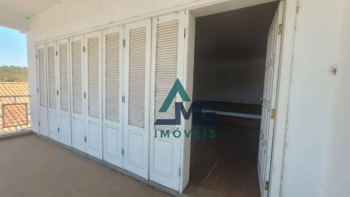 Casa com 5 quartos à venda e para alugar, 525m2 em Tres Coracoes - MG - imagem 3 Foto 3 de Casa com 5 quartos à venda e para alugar, 525m2 em Tres Coracoes - MG