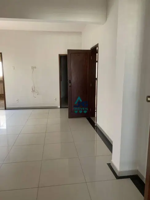 Apartamento com 3 quartos para alugar em Tres Coracoes - MG - imagem 7 Foto 7 de Apartamento com 3 quartos para alugar em Tres Coracoes - MG