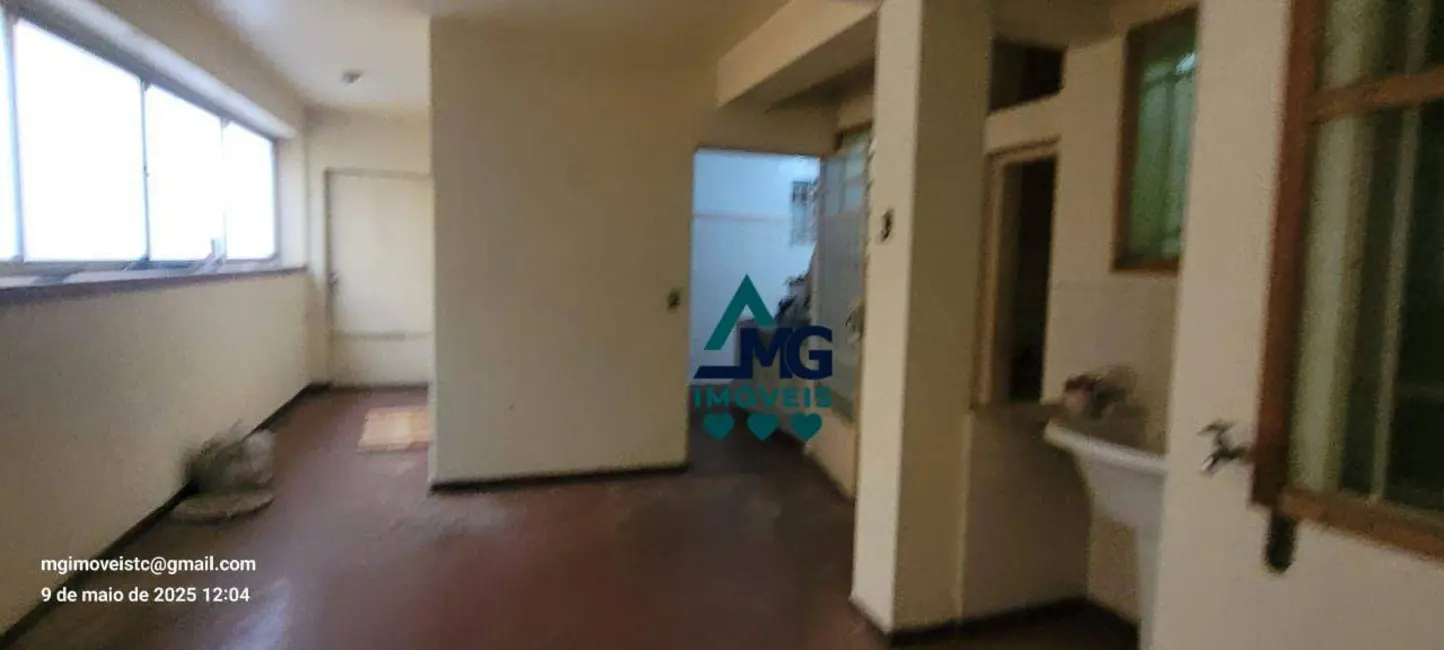 Apartamento com 3 quartos para alugar em Centro, Tres Coracoes - MG - imagem 6 Foto 6 de Apartamento com 3 quartos para alugar em Centro, Tres Coracoes - MG