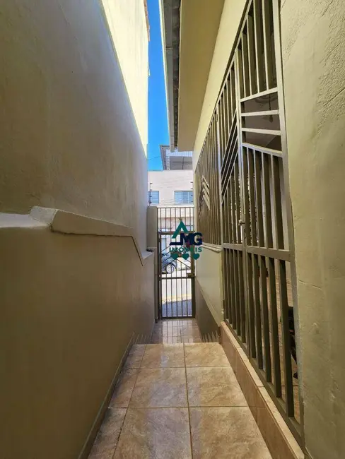 Foto 5 de Casa com 2 quartos à venda, 169m2 em Centro, Tres Coracoes - MG