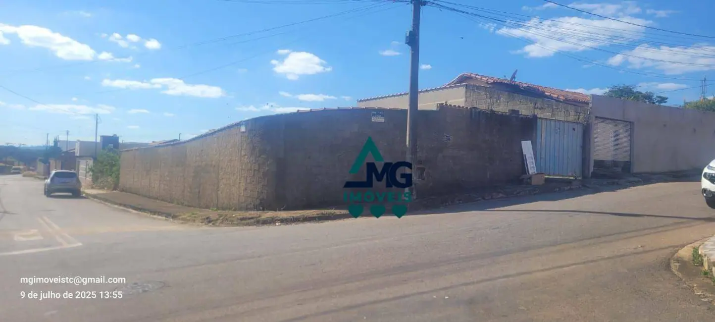 Foto 1 de Casa com 2 quartos à venda, 156m2 em Tres Coracoes - MG