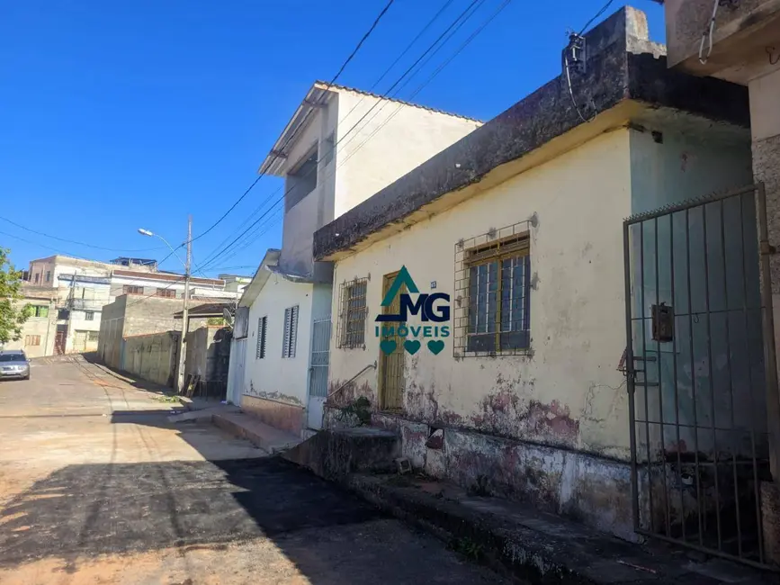 Foto 6 de Casa com 2 quartos à venda, 65m2 em Tres Coracoes - MG