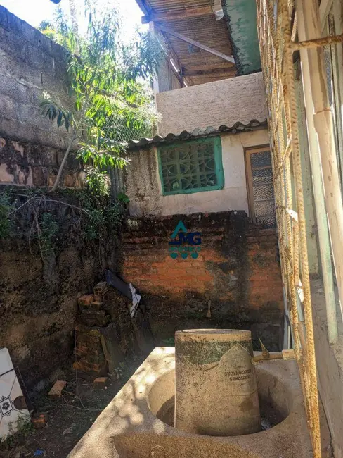 Foto 8 de Casa com 2 quartos à venda, 65m2 em Tres Coracoes - MG