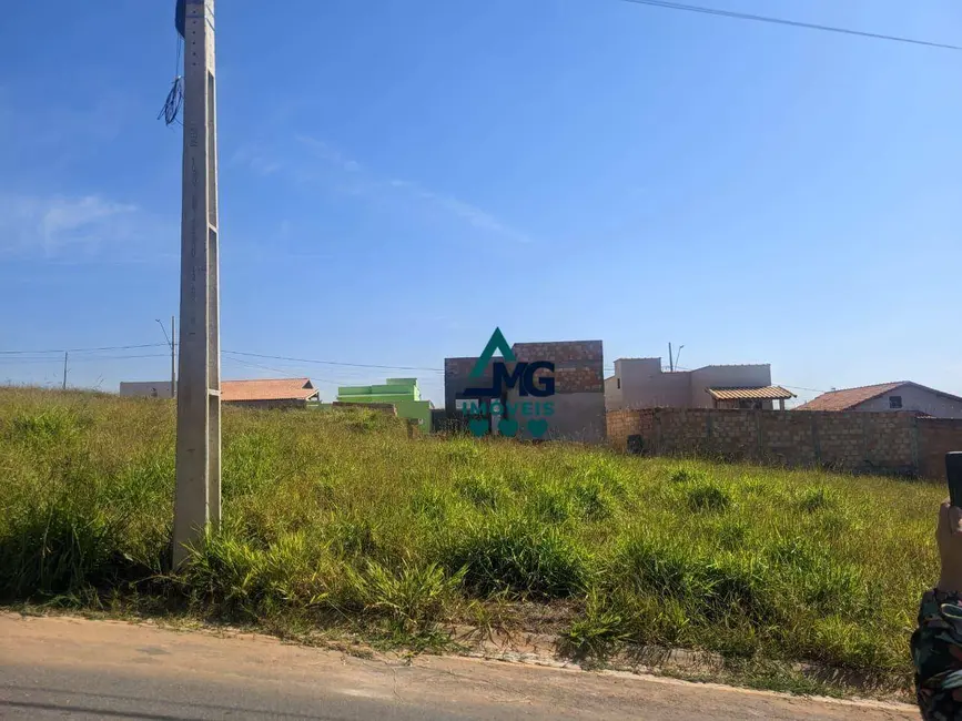 Foto 4 de Terreno / Lote à venda, 200m2 em Tres Coracoes - MG