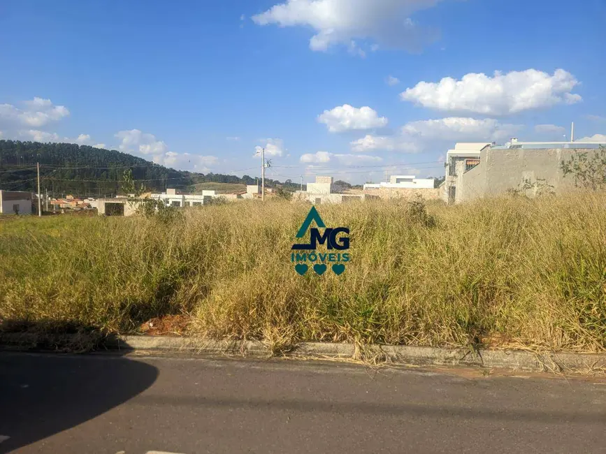 Terreno / Lote à venda, 300m2 em Tres Coracoes - MG - imagem 8 Foto 8 de Terreno / Lote à venda, 300m2 em Tres Coracoes - MG