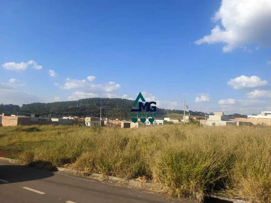 Terreno / Lote à venda, 300m2 em Tres Coracoes - MG - imagem 5 Foto 5 de Terreno / Lote à venda, 300m2 em Tres Coracoes - MG
