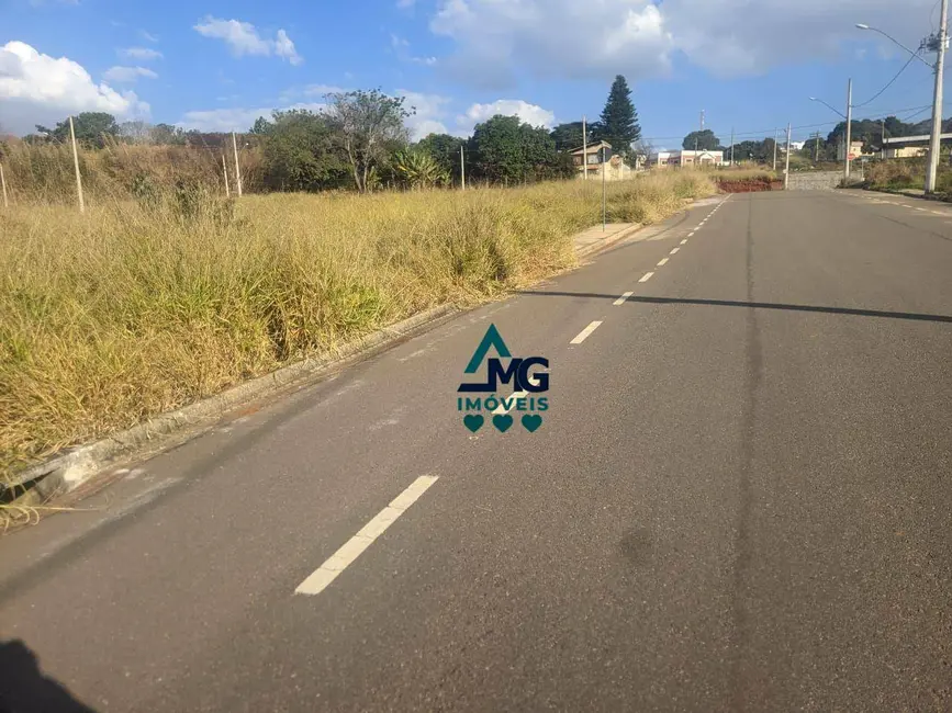 Terreno / Lote à venda, 300m2 em Tres Coracoes - MG - imagem 7 Foto 7 de Terreno / Lote à venda, 300m2 em Tres Coracoes - MG